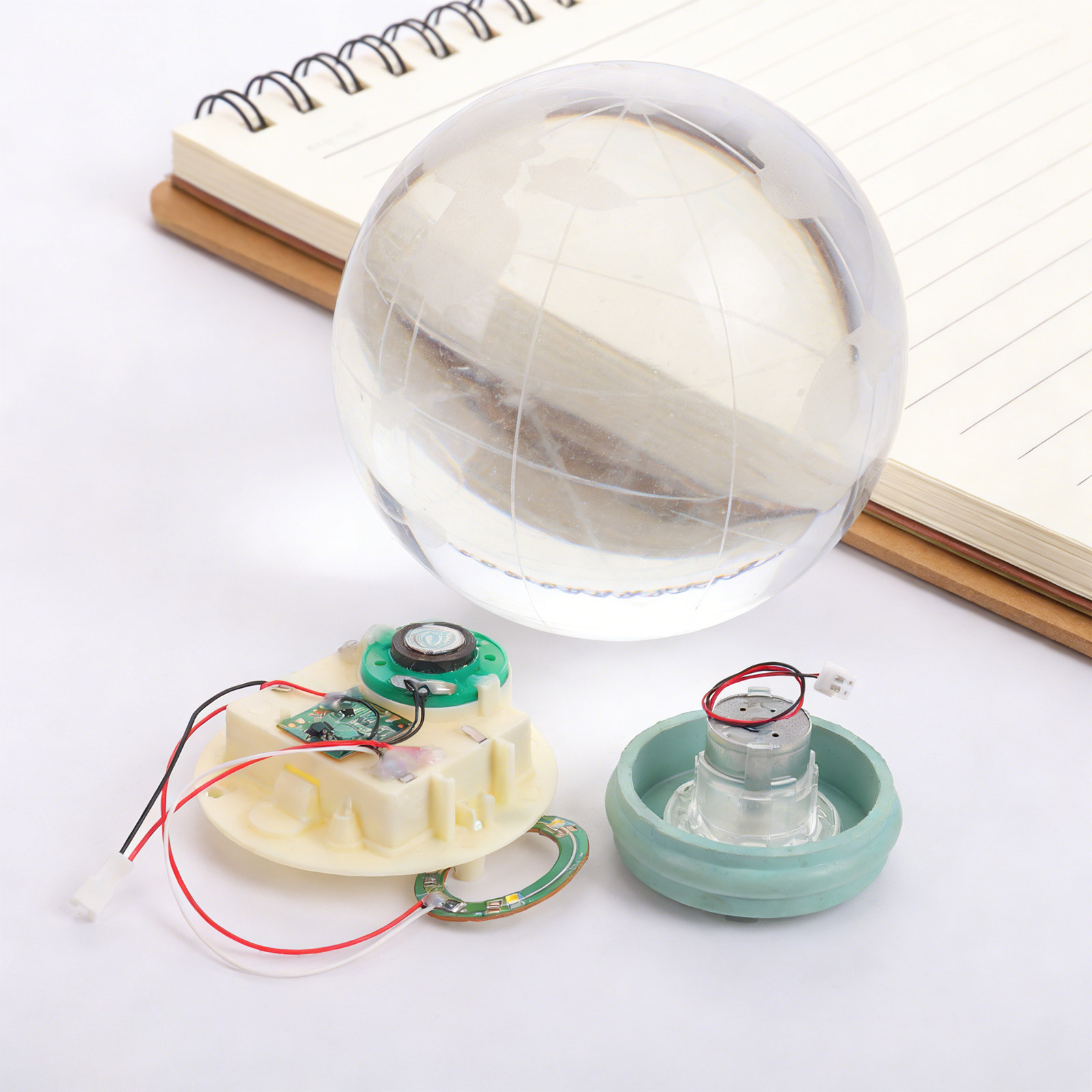 Snow Globe Movement with Music - đánh giá và giá Snow Globe Musical